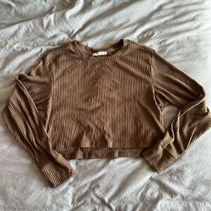 Brown Abercrombie cropped Long Sleeve